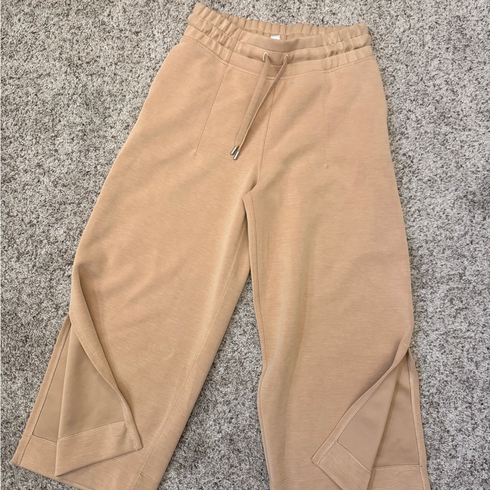 Lululemon Athletica Beige Lounge Pants